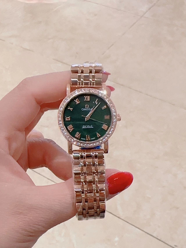 ブランド時計側面デザイン